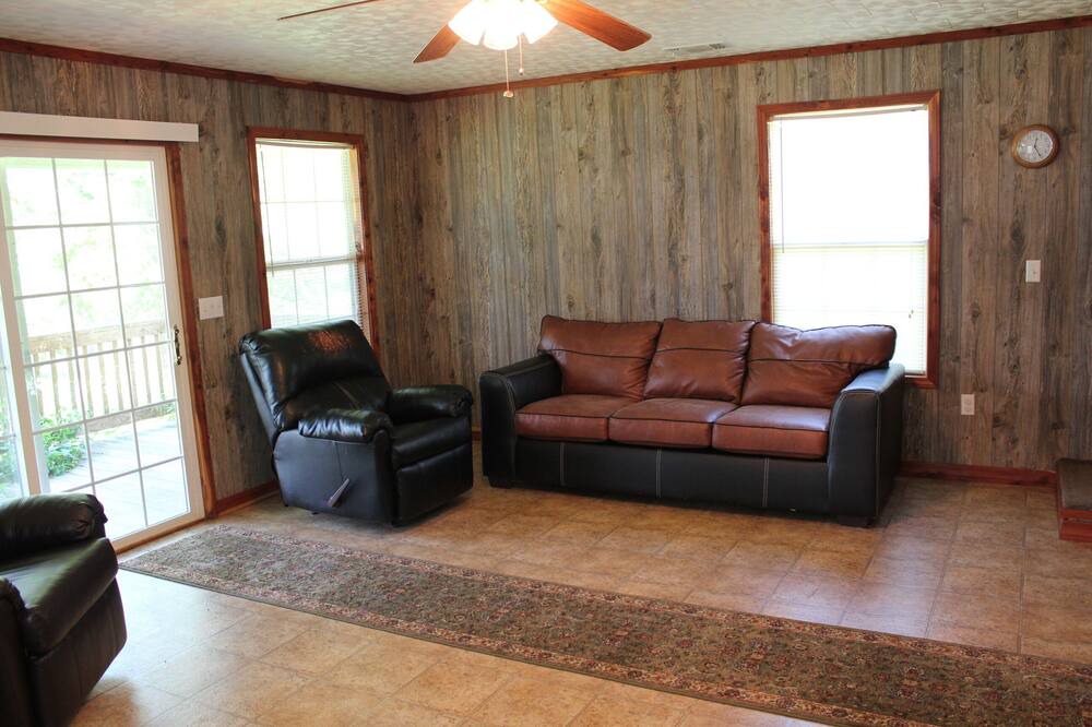 Photo of Outdoor in Broaddus