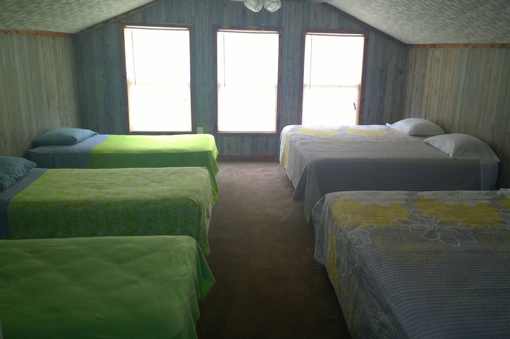 Photo of Bedroom in Broaddus