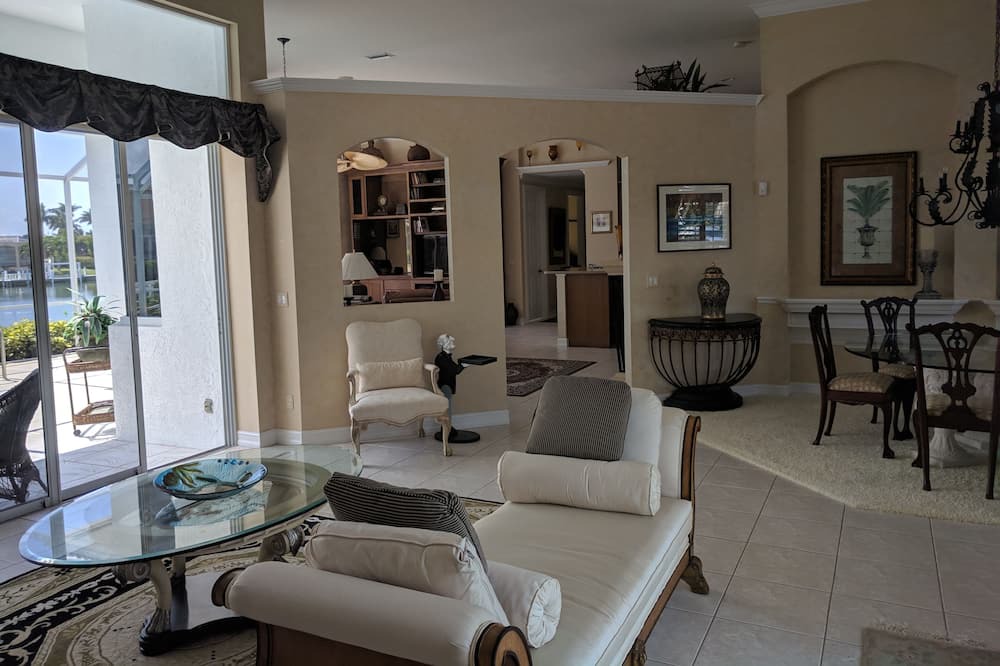 Photo of Livingroom in Marco Island