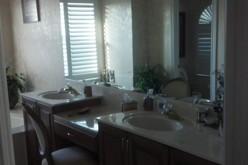 Photo of Bathroom in Marco Island