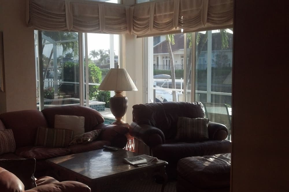 Photo of Livingroom in Marco Island