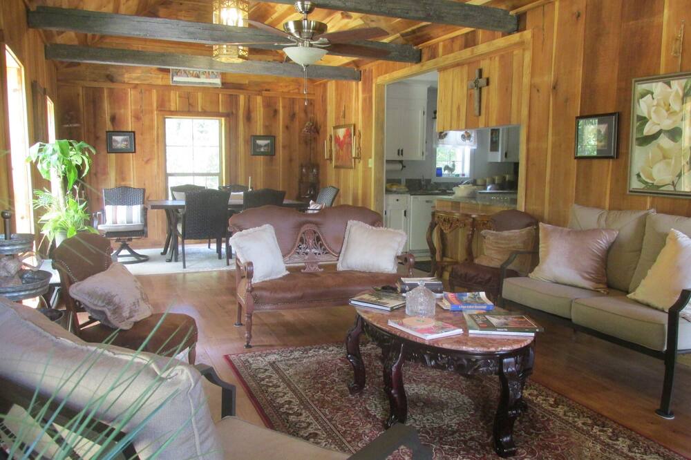 Photo of Livingroom in Collinsville