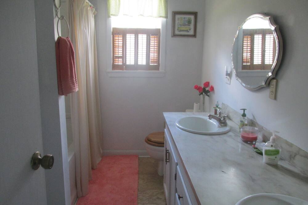 Photo of Bathroom in Collinsville