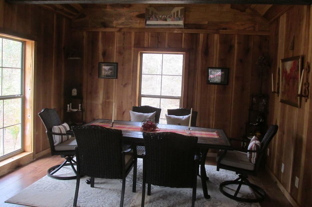Photo of Livingroom in Collinsville