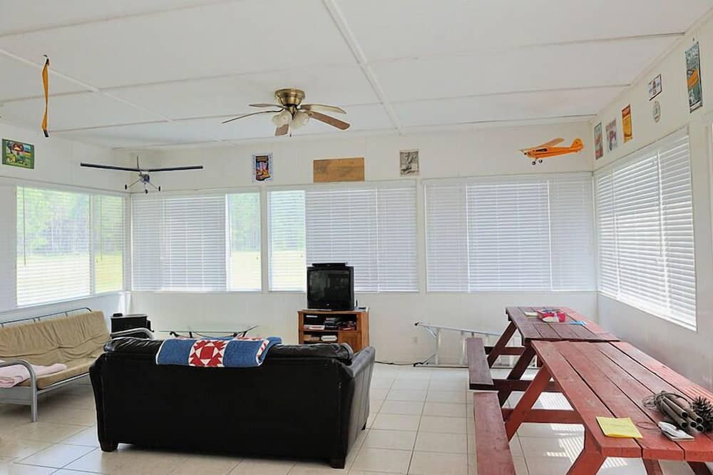 Photo of Livingroom in Boys Ranch