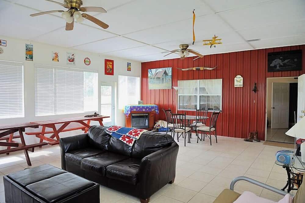 Photo of Livingroom in Boys Ranch