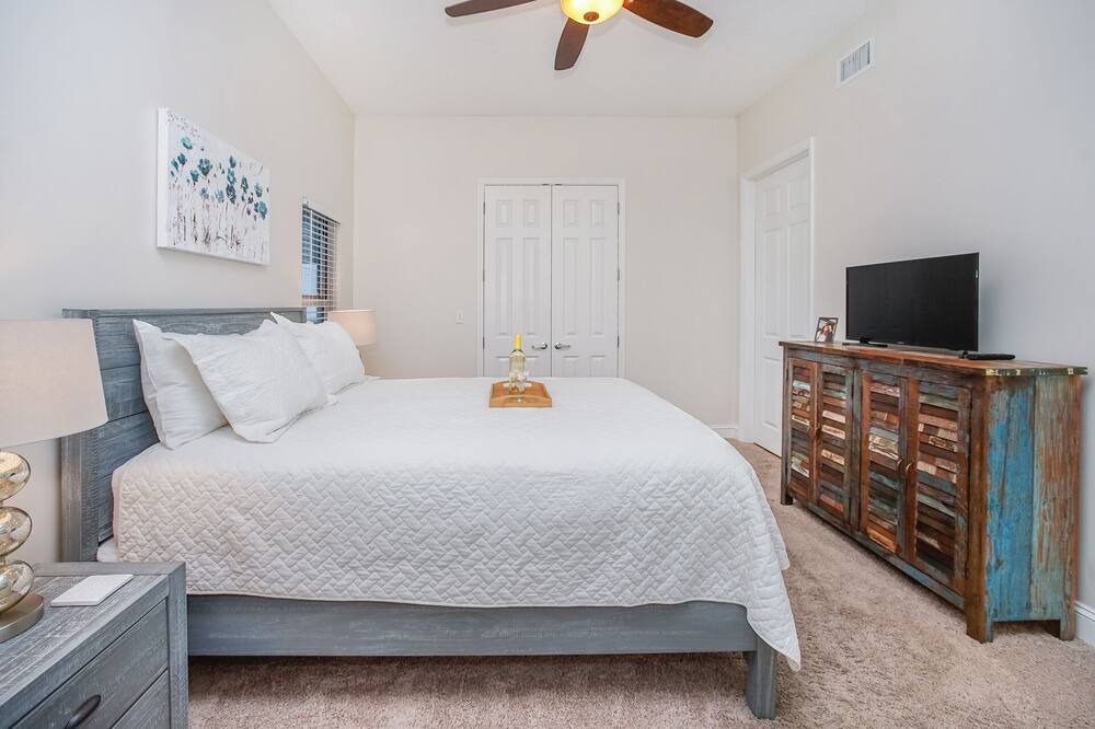 Photo of Bedroom in Rosemary Beach
