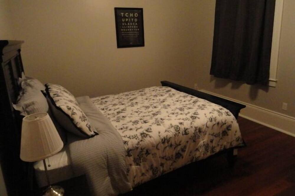 Photo of Bedroom in Faubourg Delachaise