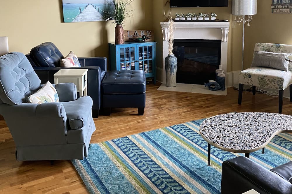 Photo of Livingroom in Dadeville