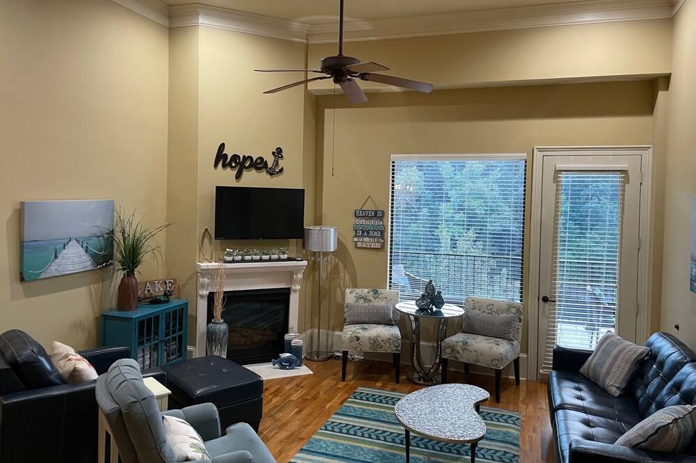 Photo of Livingroom in Dadeville