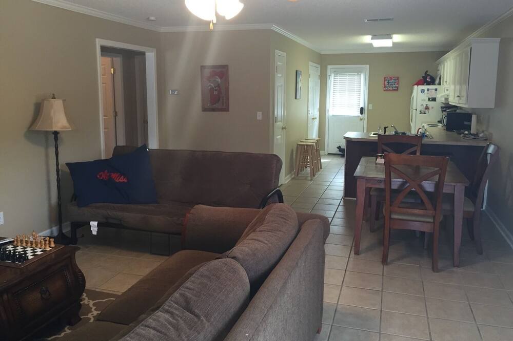 Photo of Livingroom in Oxford