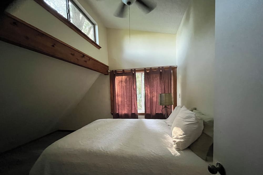 Photo of Bedroom in Micanopy