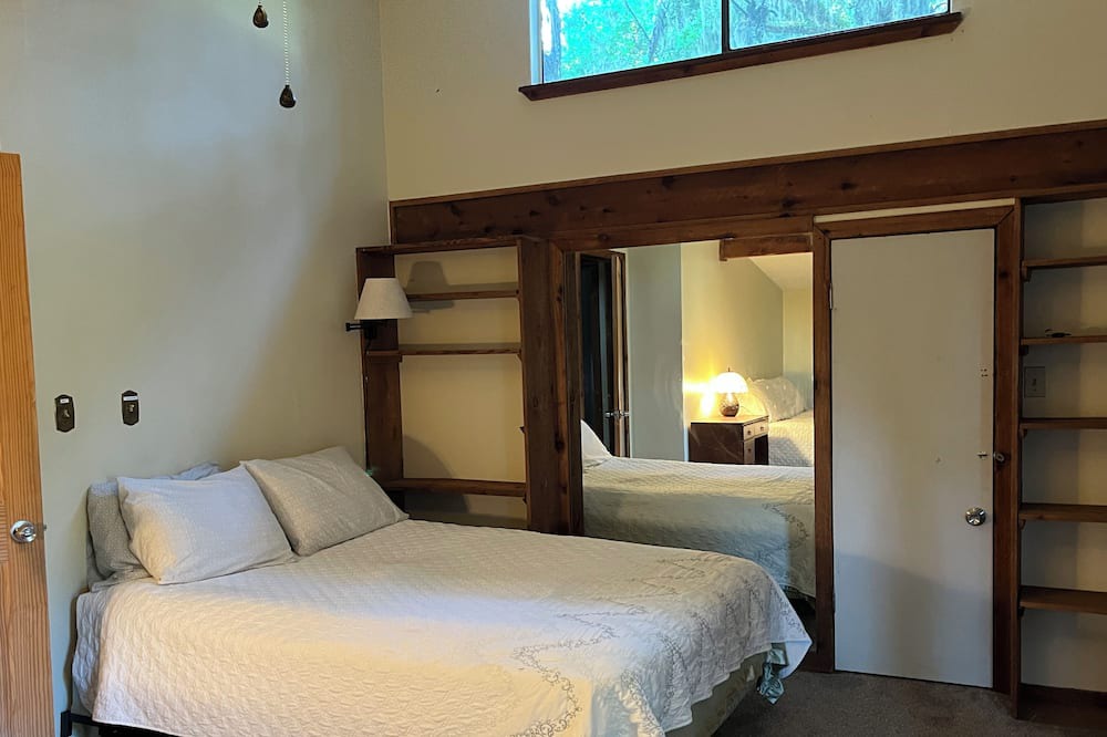 Photo of Bedroom in Micanopy
