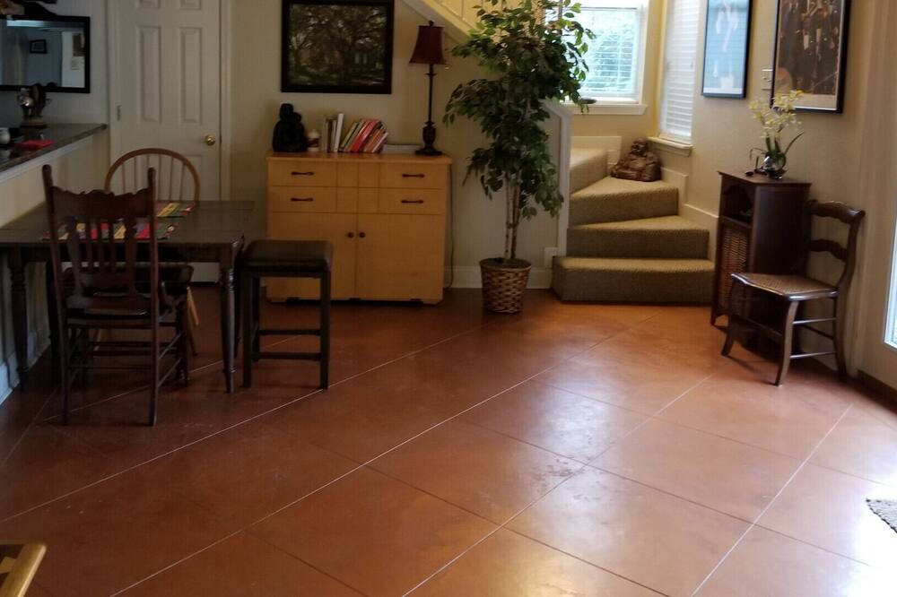 Photo of Bedroom in Mandeville