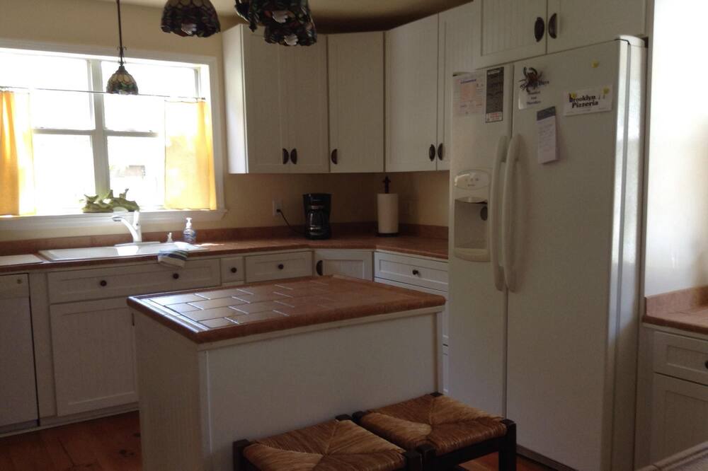Photo of Kitchen in Waveland