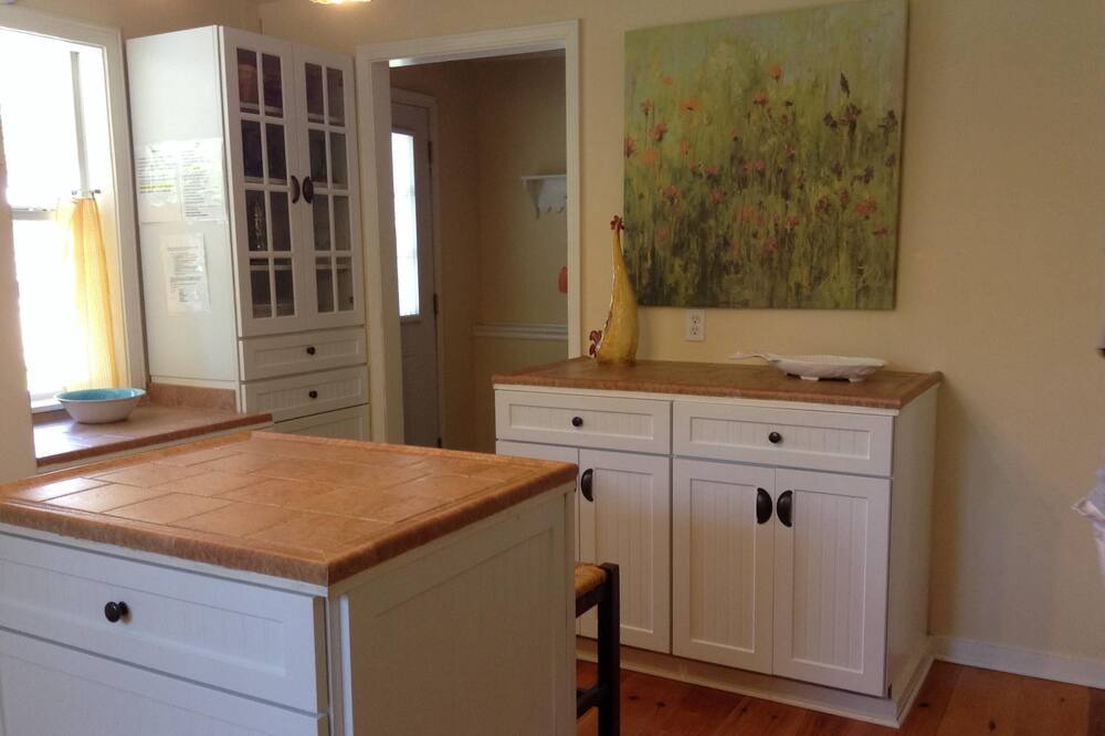 Photo of Bedroom in Waveland