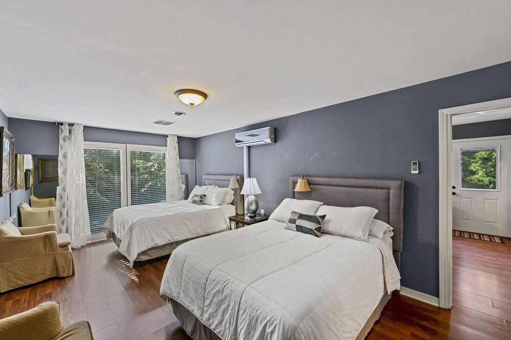 Photo of Bedroom in Biloxi