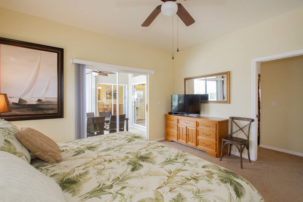 Photo of Bedroom in Falcons Glen