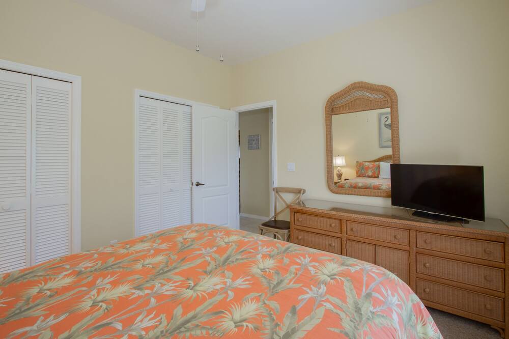 Photo of Bedroom in Falcons Glen