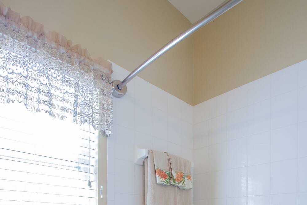 Photo of Bathroom in Falcons Glen