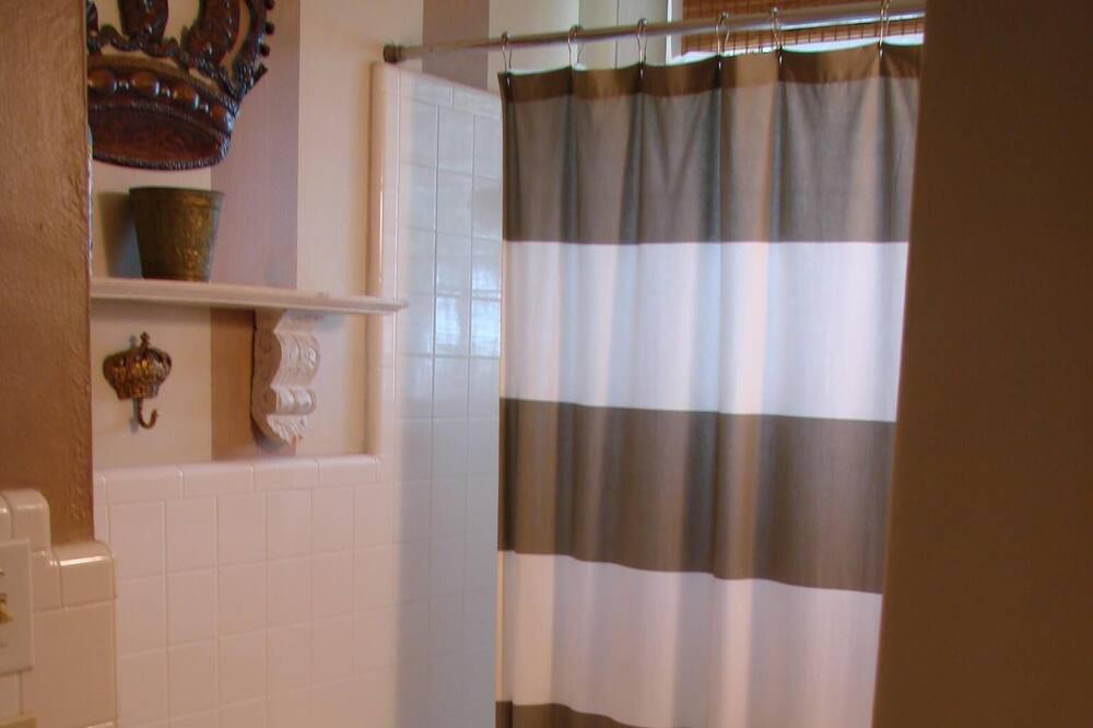 Photo of Bathroom in Touro