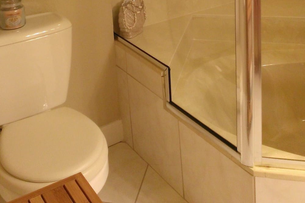 Photo of Bathroom in Niceville