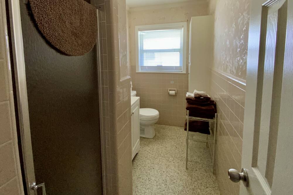 Photo of Bathroom in Bahama Beach
