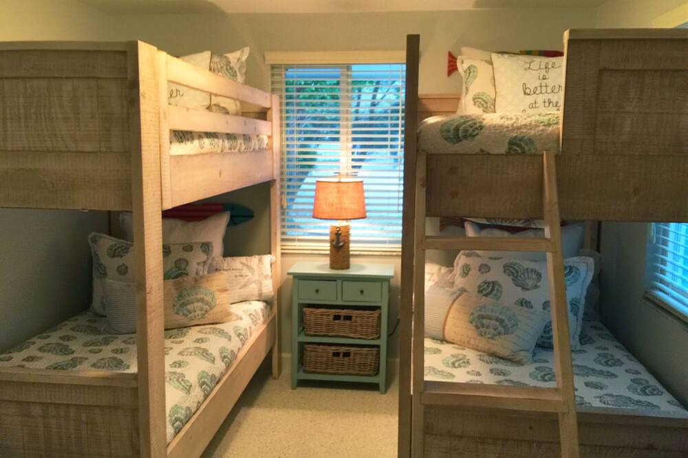 Photo of Bedroom in Anna Maria