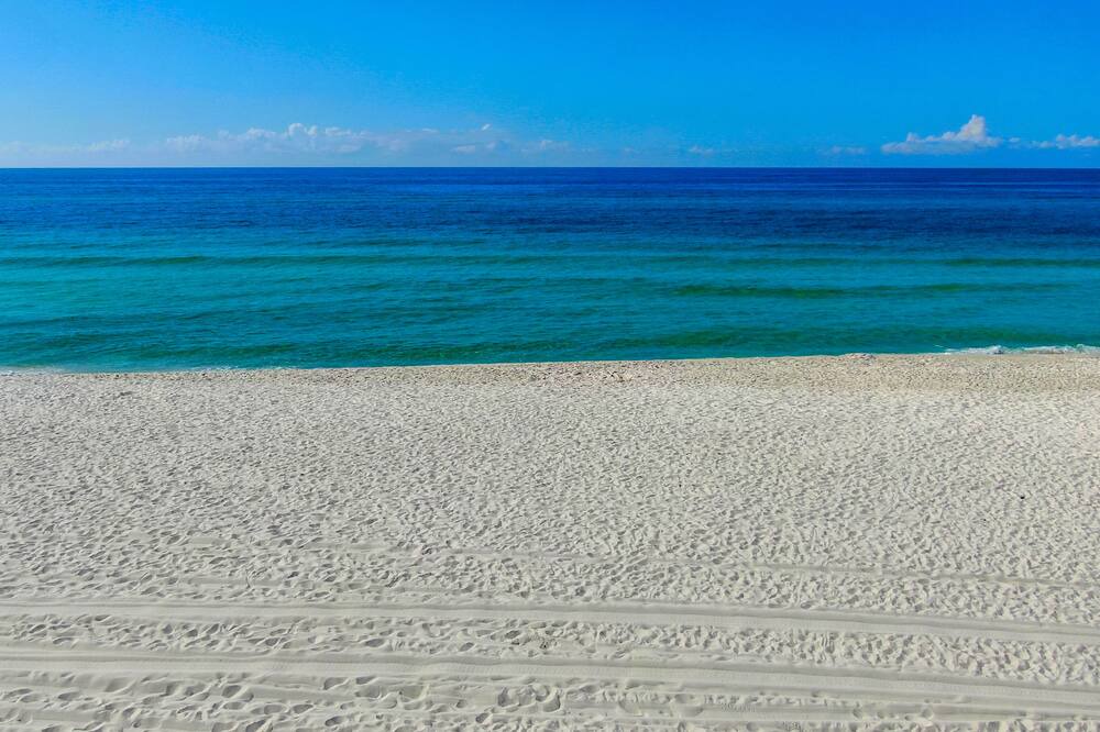 Photo of Others in Bahama Beach