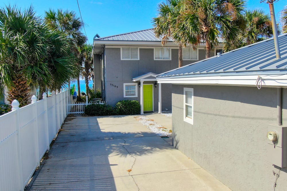 Photo of Outdoor in Bahama Beach