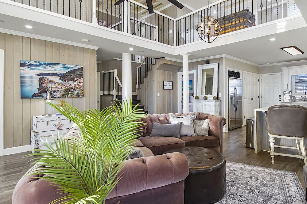 Photo of Bedroom in Bahama Beach