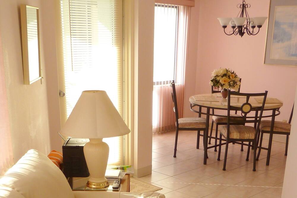 Photo of Livingroom in Tierra Verde