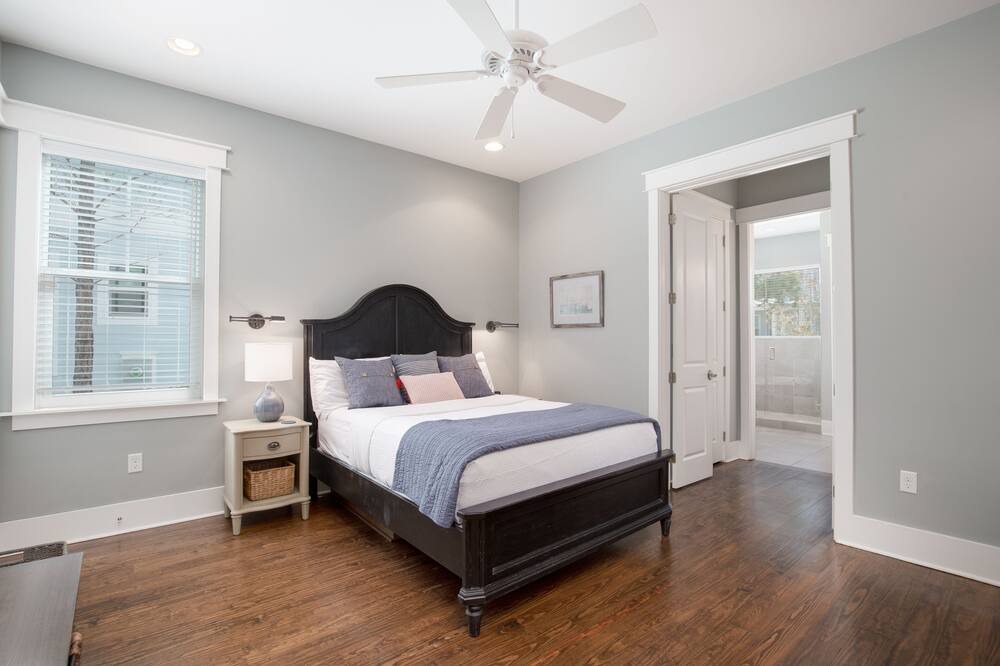 Photo of Bedroom in Santa Rosa Beach