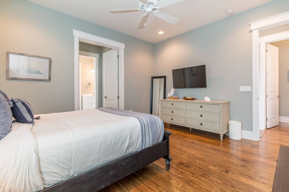 Photo of Bedroom in Santa Rosa Beach