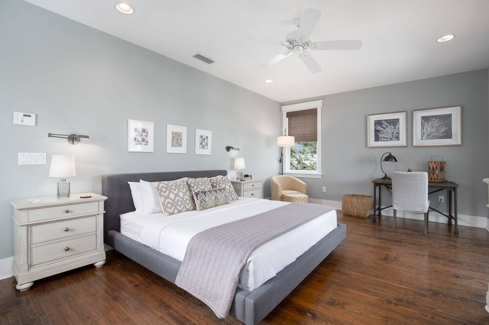 Photo of Bedroom in Santa Rosa Beach