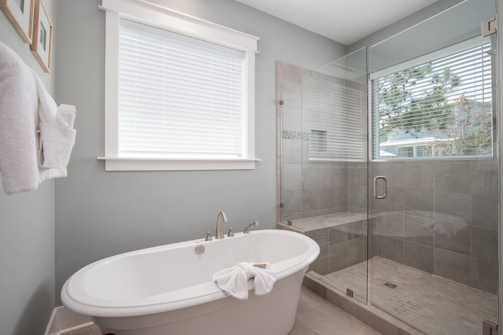 Photo of Bathroom in Santa Rosa Beach