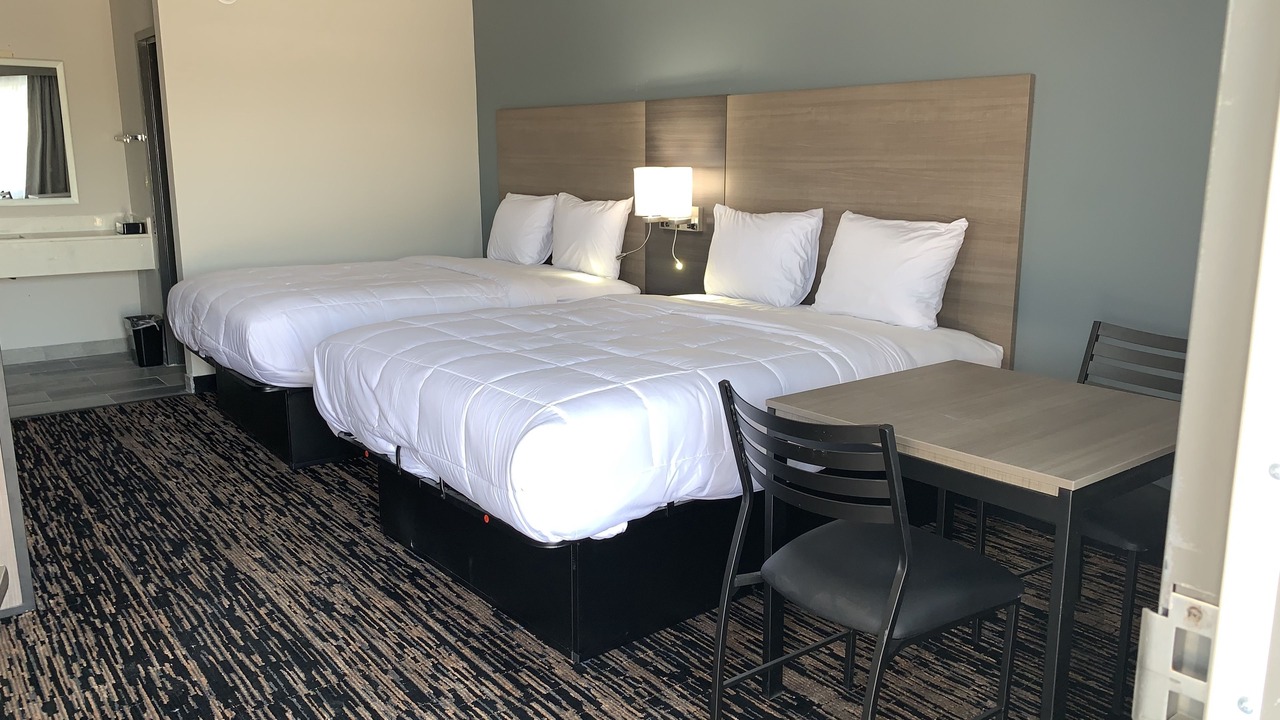 Photo of Bedroom in Sulphur