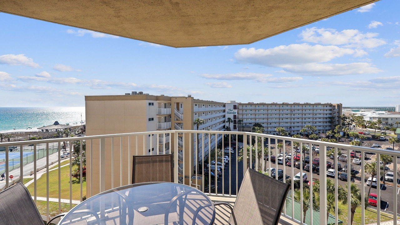 Photo of Patio Balcony in Holiday Isle