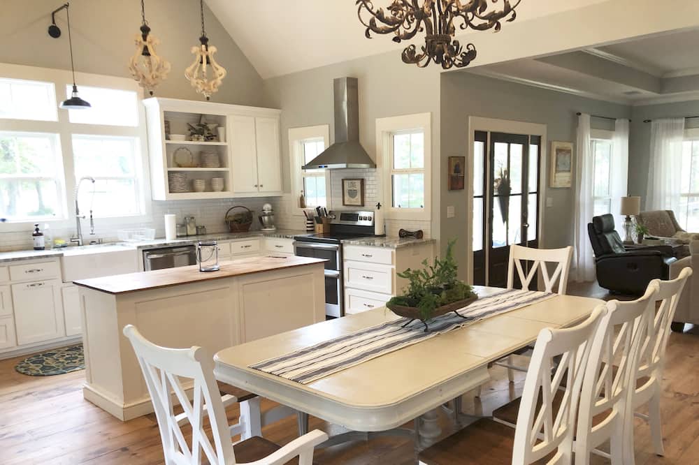 Photo of Kitchen in Coker