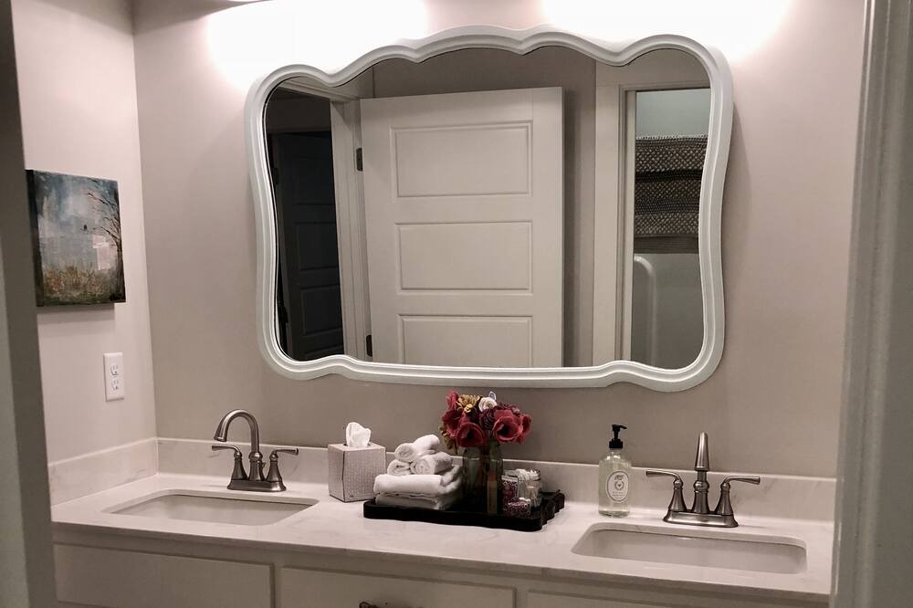 Photo of Bathroom in Coker