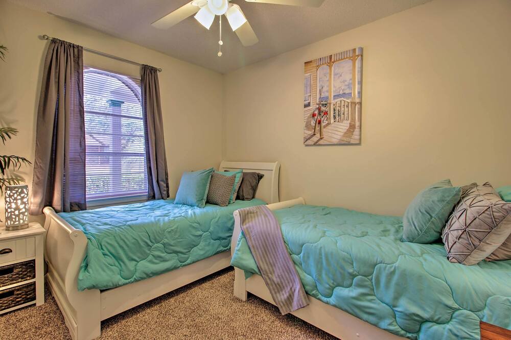 Photo of Bedroom in Ono Island