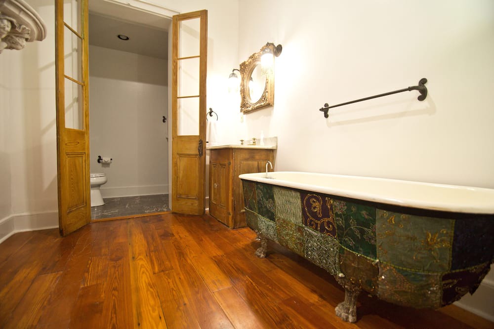 Photo of Bathroom in Treme