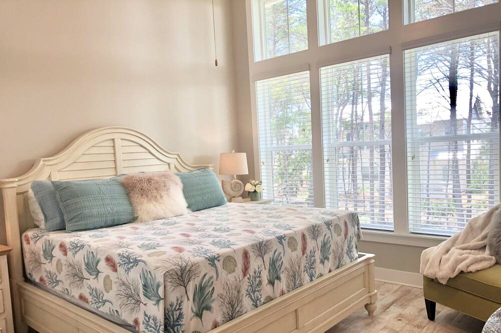 Photo of Bedroom in Panama City Beach
