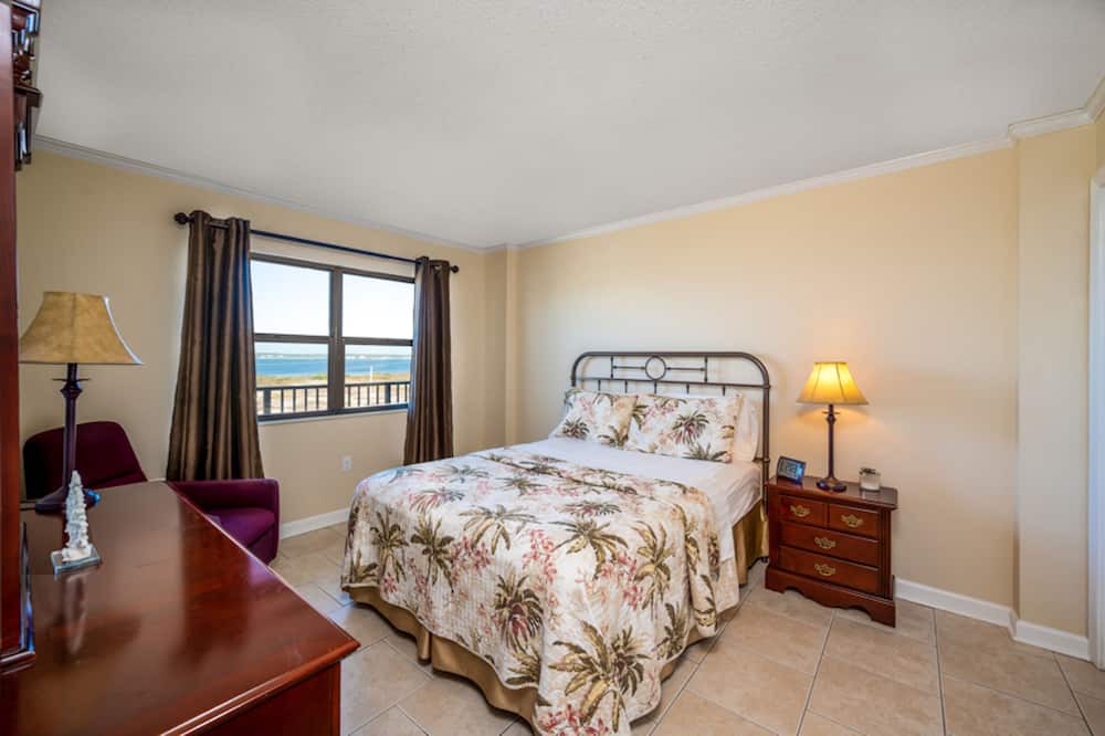 Photo of Bedroom in Navarre Beach
