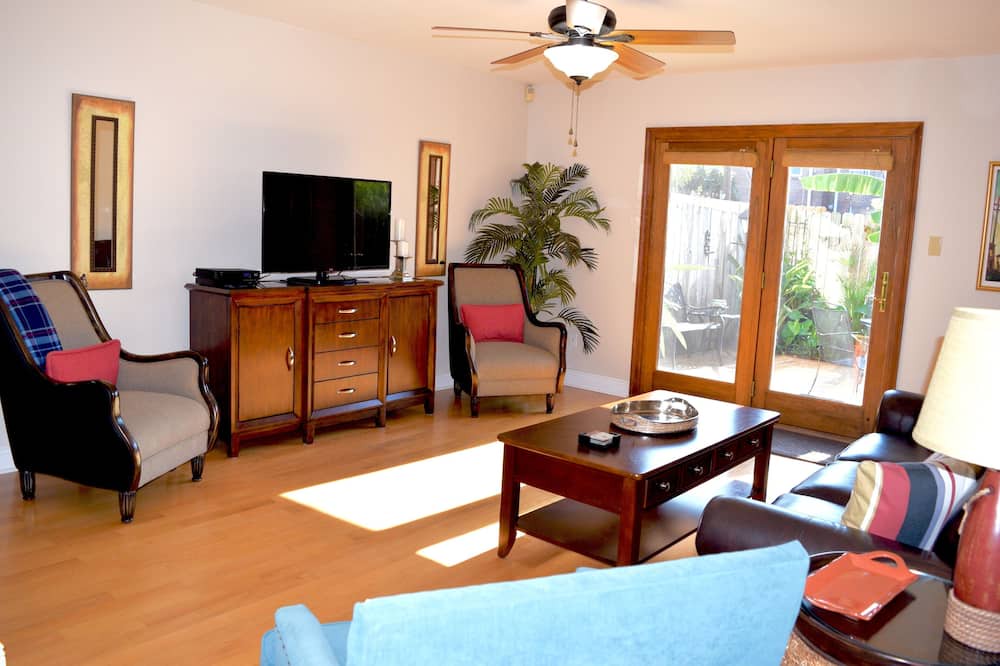 Photo of Bedroom in Bonnabel Place
