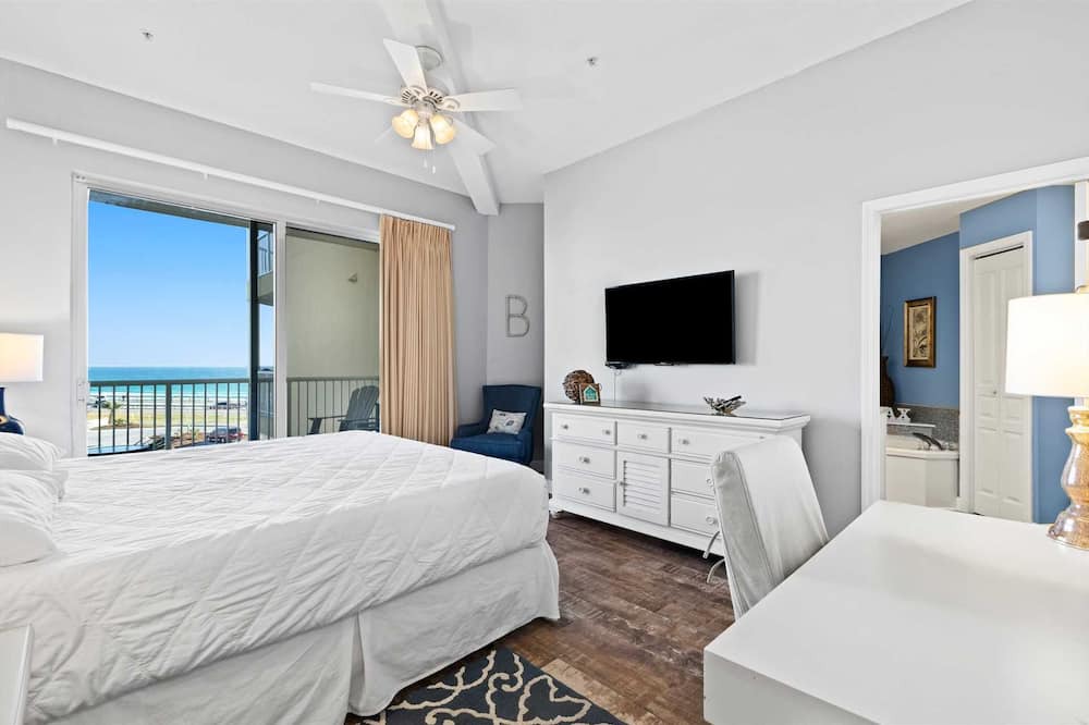 Photo of Others in Avalon Beach Estates
