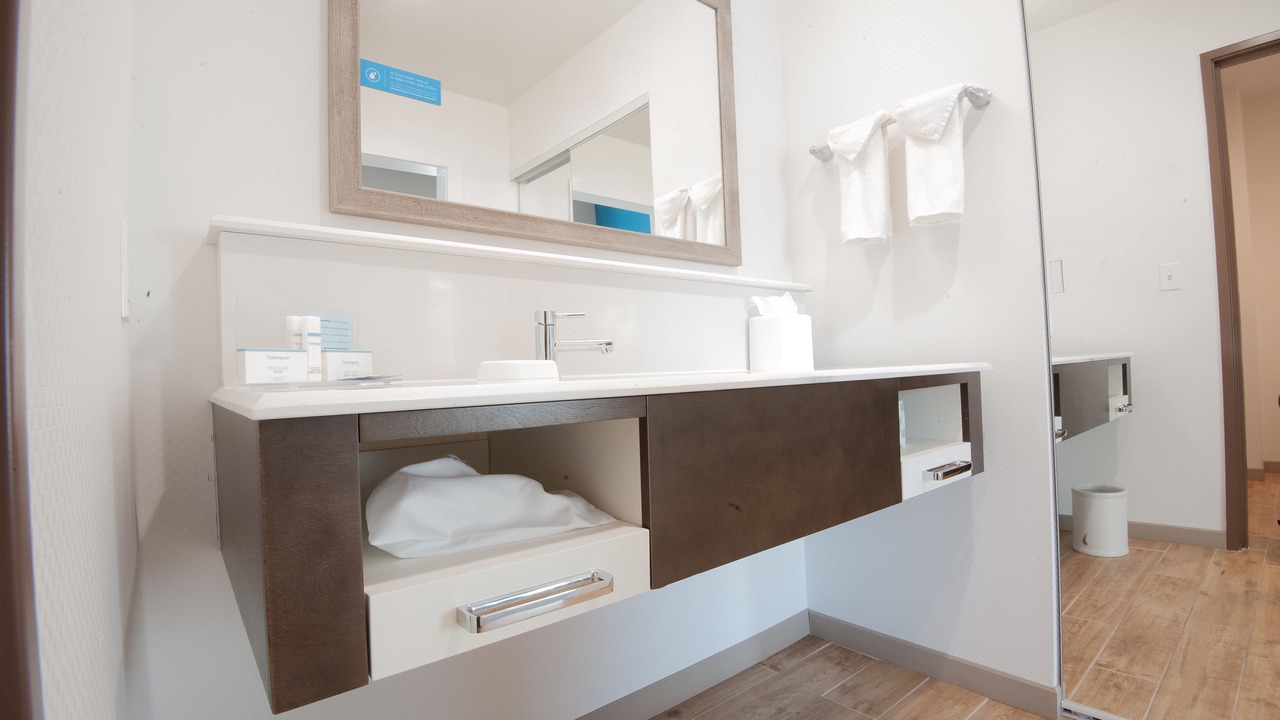 Photo of Bathroom in Mary Esther