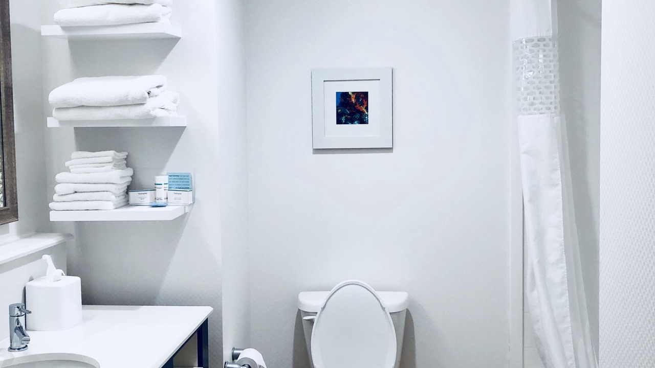 Photo of Bathroom in Mary Esther