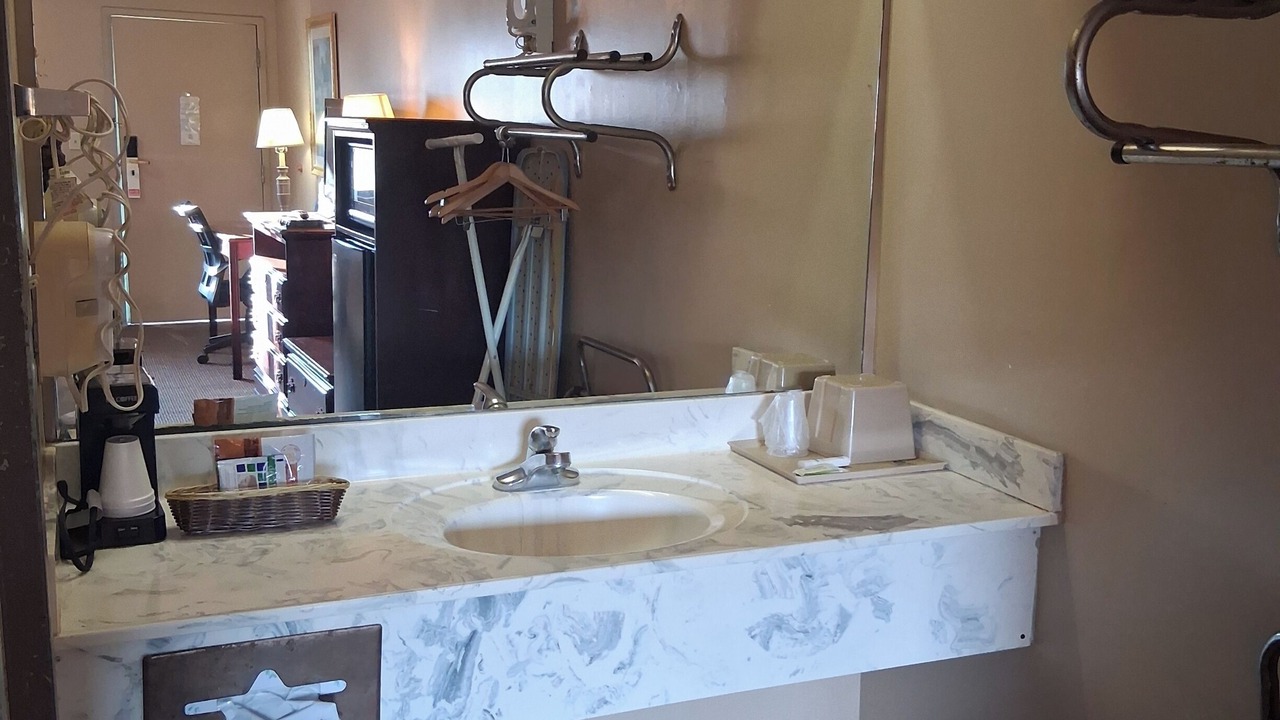 Photo of Bathroom in Durant