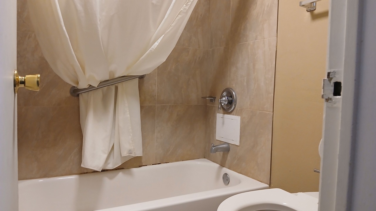 Photo of Bathroom in Governor's Walk